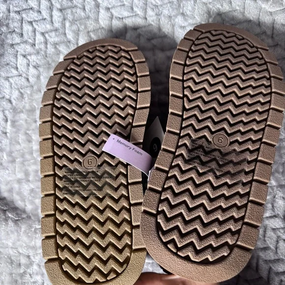 NWT Wild fable Ugg like shortie platform boots size 6 - Picture 6 of 8